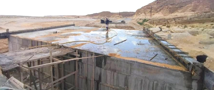 إنجاز 40 % من مشروع طريق الغيظة - شحن بالمهرة